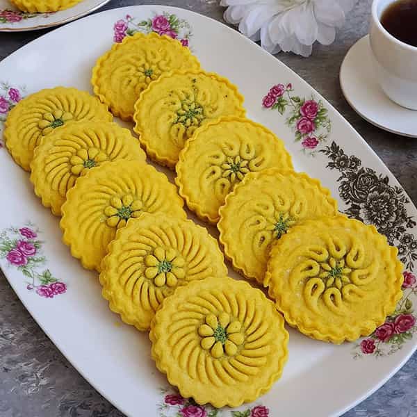 کلمپه زعفرانی مغز دار