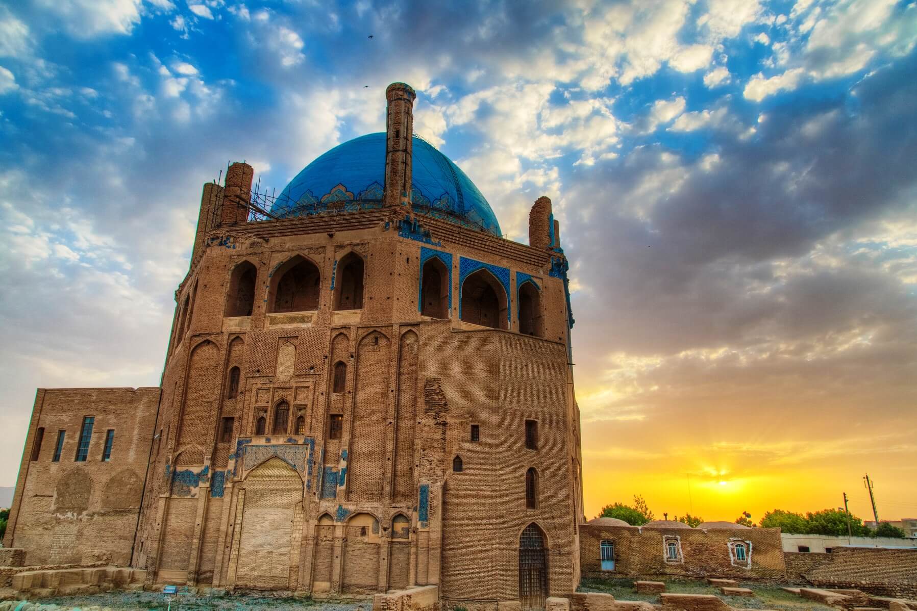 گنبد سلطانیه؛ زنجان