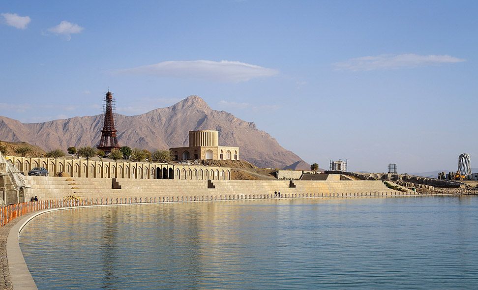 270x270پیکسل