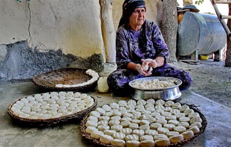 تولید کشک خشک در روستای خان آباد