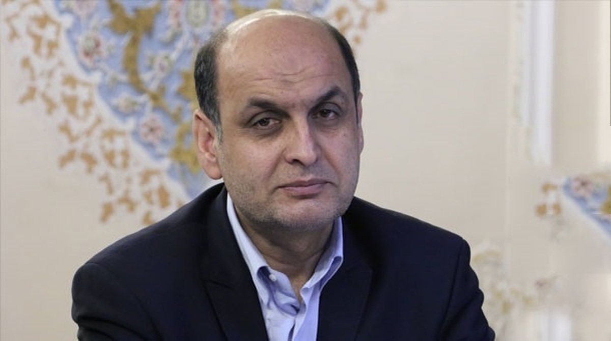 هادی حقشناس