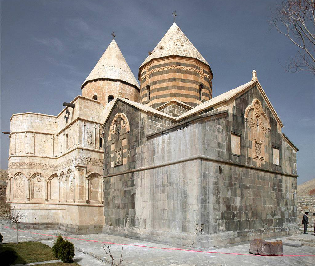 <strong>کلیسای قره کلیسا (قدیمی ترین کلیسای جهان)</strong> ایران، آذربایجان غربی، چالدران