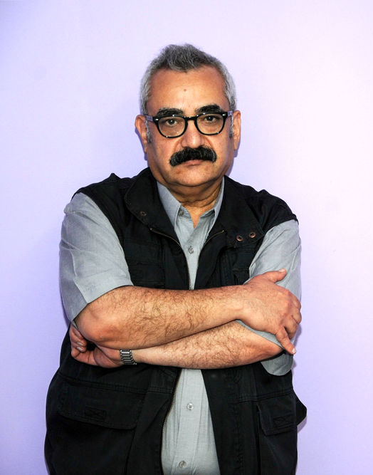 فرزاد موتمن