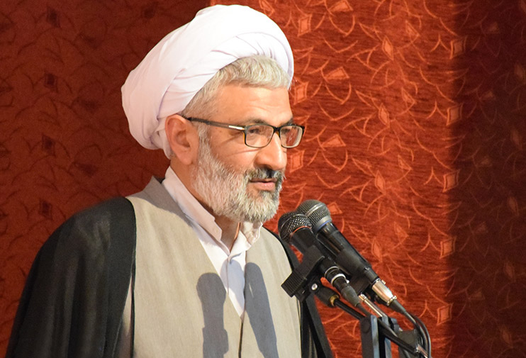 <strong>زکریا اخلاقی</strong>