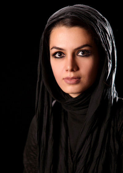 مونا برزویی