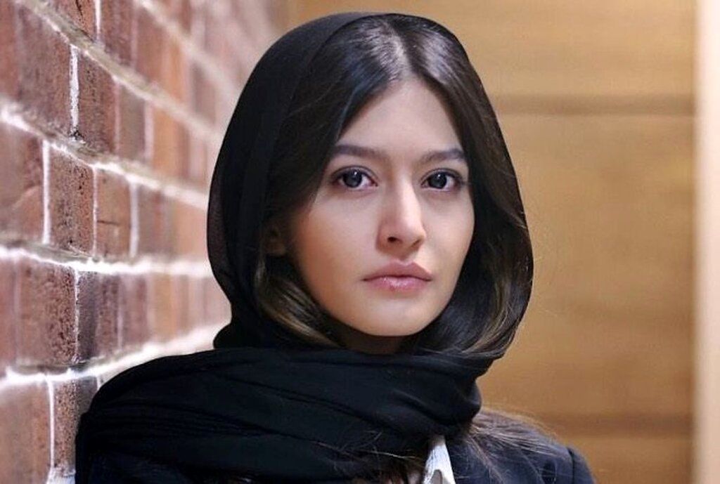 <strong>پردیس احمدیه</strong>