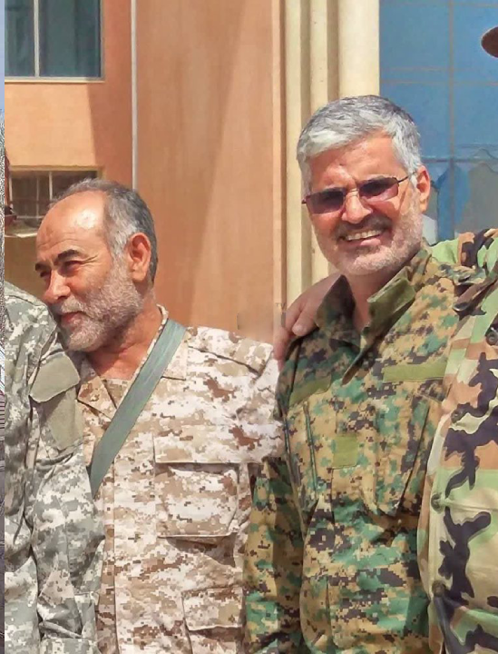 <strong>تصویری از شهید حجت‌الله امیدوار</strong>گفته می‌شود فرد دیگری که در تصویر در کنار شهید امیدوار قرار دارد، با نام مستعار <strong>حاج محرم</strong>، یکی دیگر از شهدای حادثه 30 دی در دمشق است.