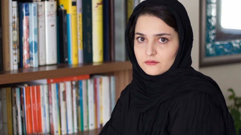 <strong>نسیم مرعشی در کتابخانه</strong>