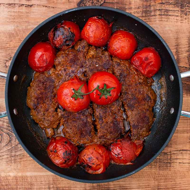 کباب تابه ای به همراه گوجه فرنگی