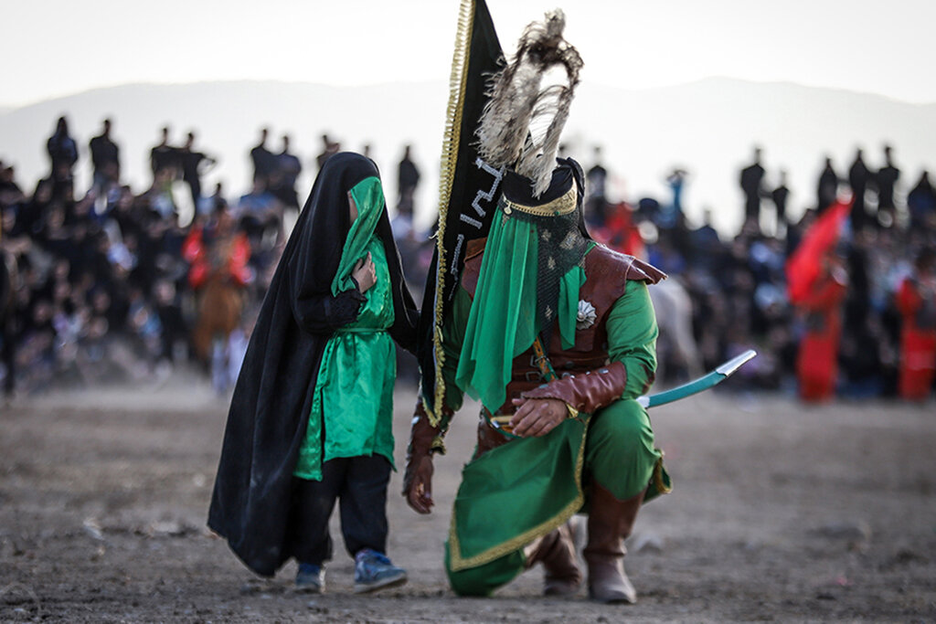 <strong>نمایی از یک مجلس تعزیه</strong>