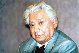 <strong>بزرگ علوی</strong>