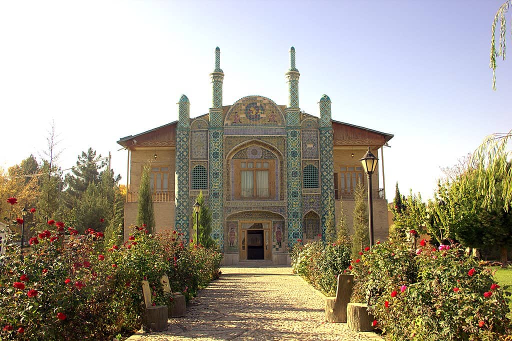 آینه‌خانه مفخم، بجنورد