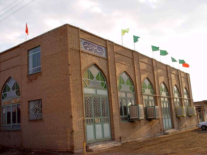 <strong>حسینیه و هیئت ابوالفضلی دستان روستای مهنه</strong>