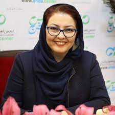 <strong>آناهیتا همتی</strong>