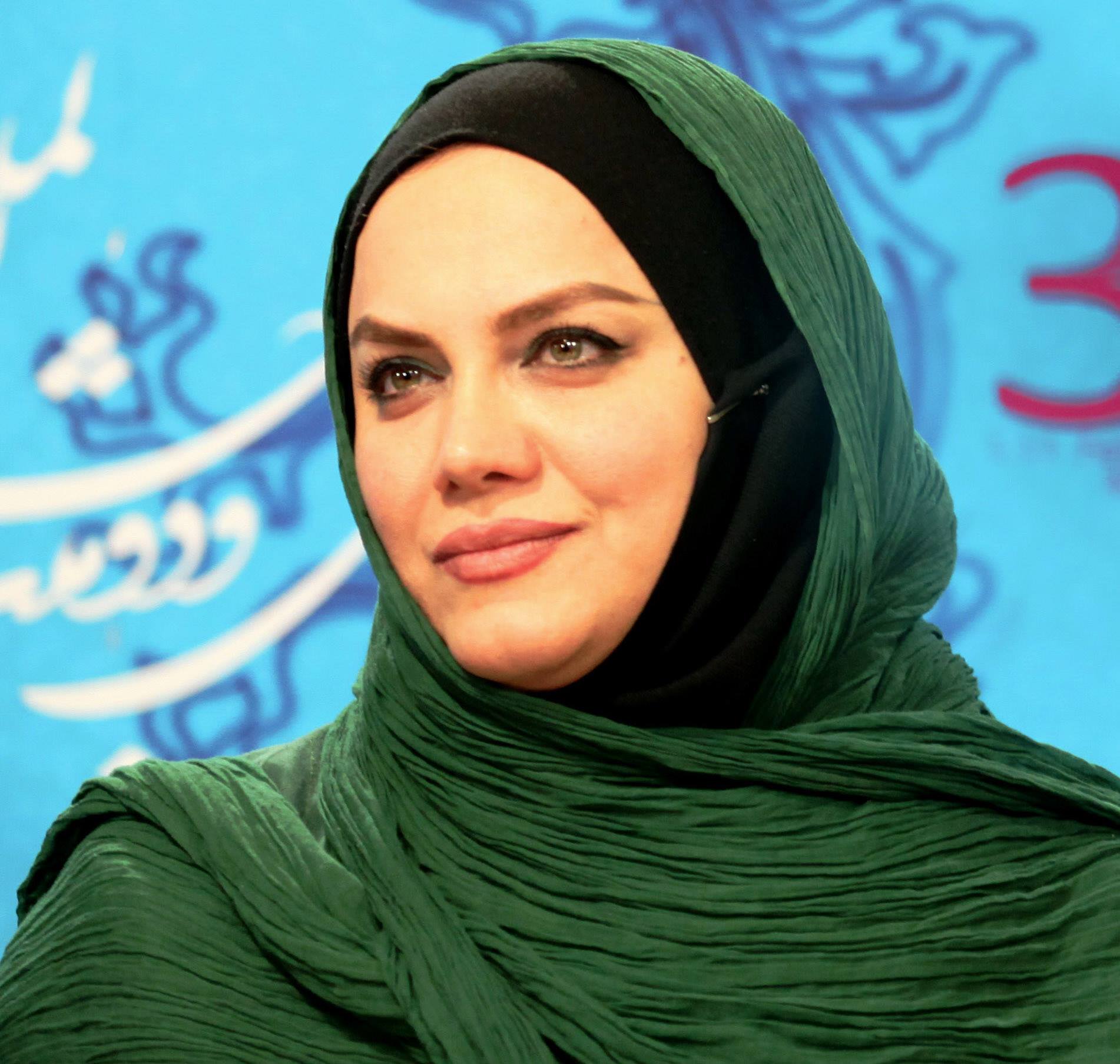 نرگس آبیار