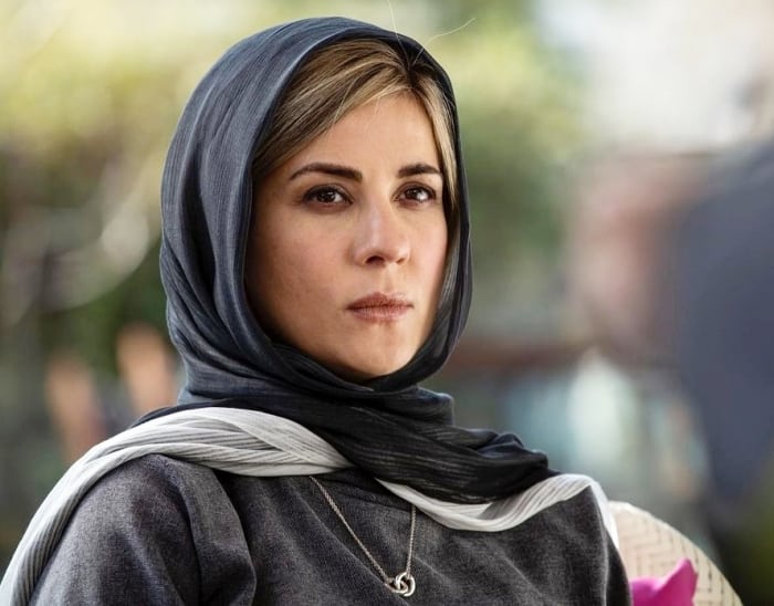 سارا بهرامی در نمایی از مجموعه حرفه‌ای