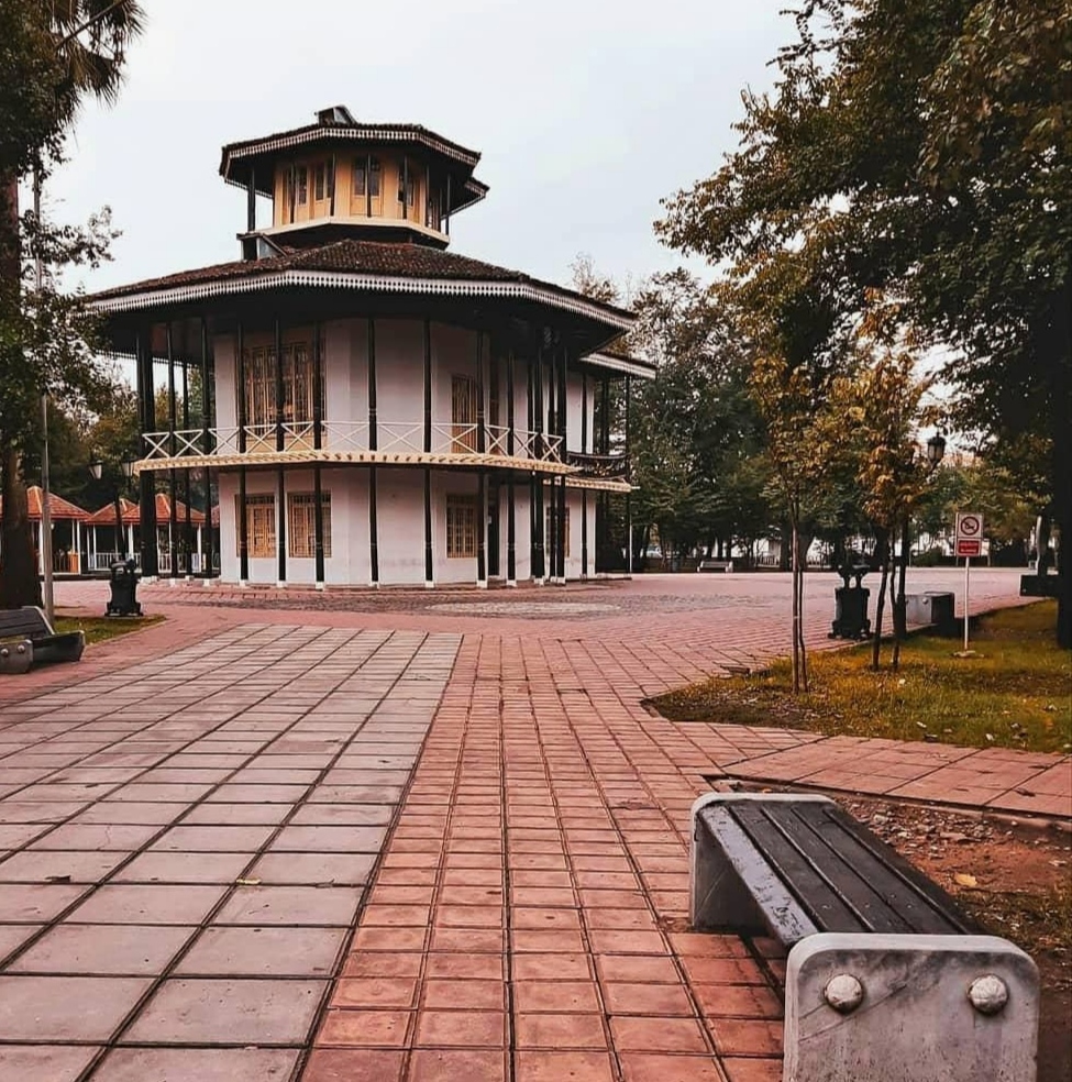 باغ محتشم یا پارک شهر؛ رشت