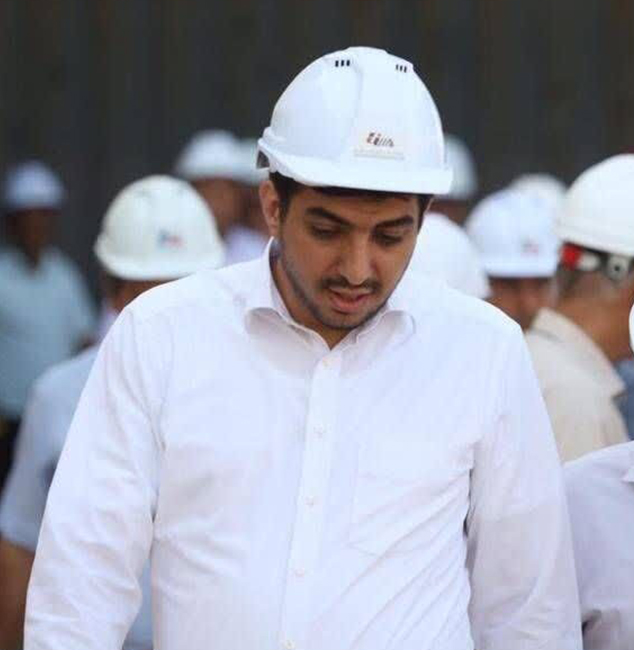<strong>تصویر شهید ترور سید فریدالدین معصومی در بازدید از پروژه آبرسانی غدیر استان فارس</strong>