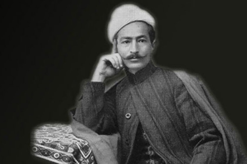 <strong>تصویری معروف از عارف قزوینی به رنگ سیاه و سفید</strong>