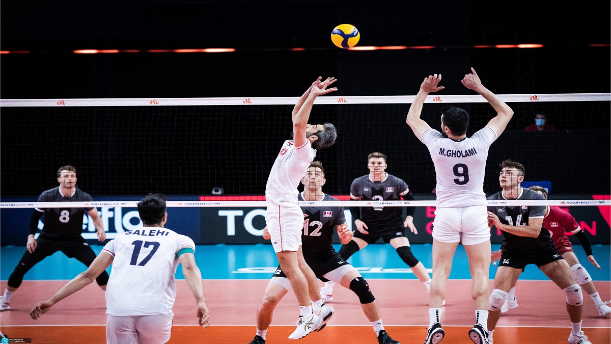 <strong>نمایی از یک مسابقه والیبال</strong>