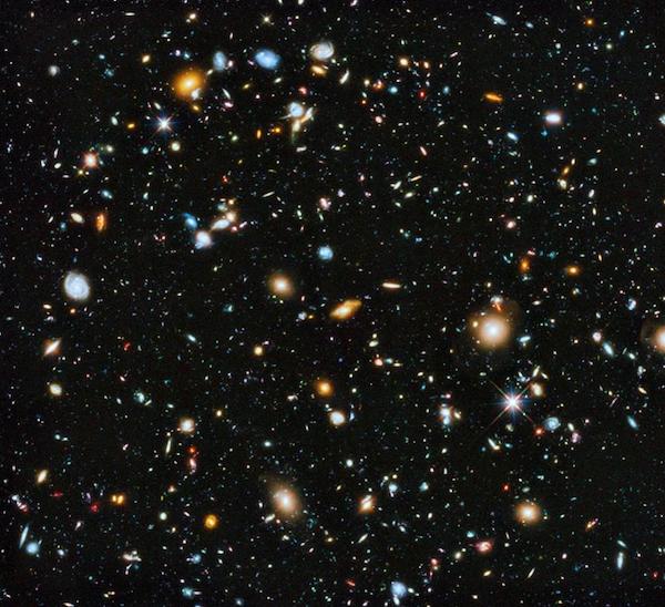 پرونده:تصویر هابل از مجموعه چندین کهکشان.jpg