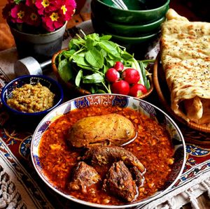 آبگوشت غذای سنتی ایرانی/دیزی/شوربا/پیتی