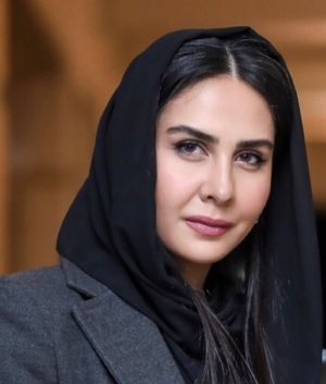 سارا والیانی