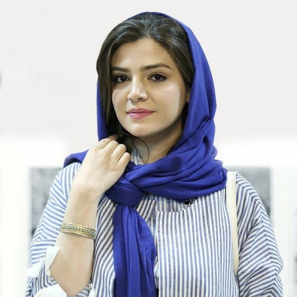 پرونده:آوا دارویت.jpg