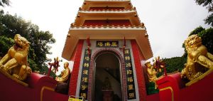 صومعه‌ ده هزار بودا؛ هنگ کنگ