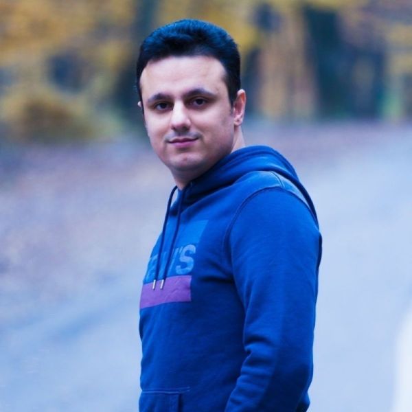 پرونده:جعفر صادقی.jpg